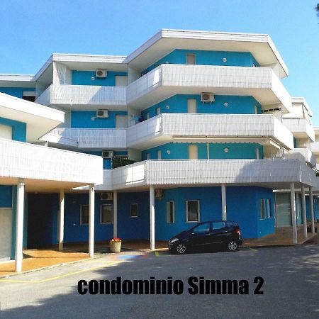 Condominio Simma 2 Bibione Esterno foto