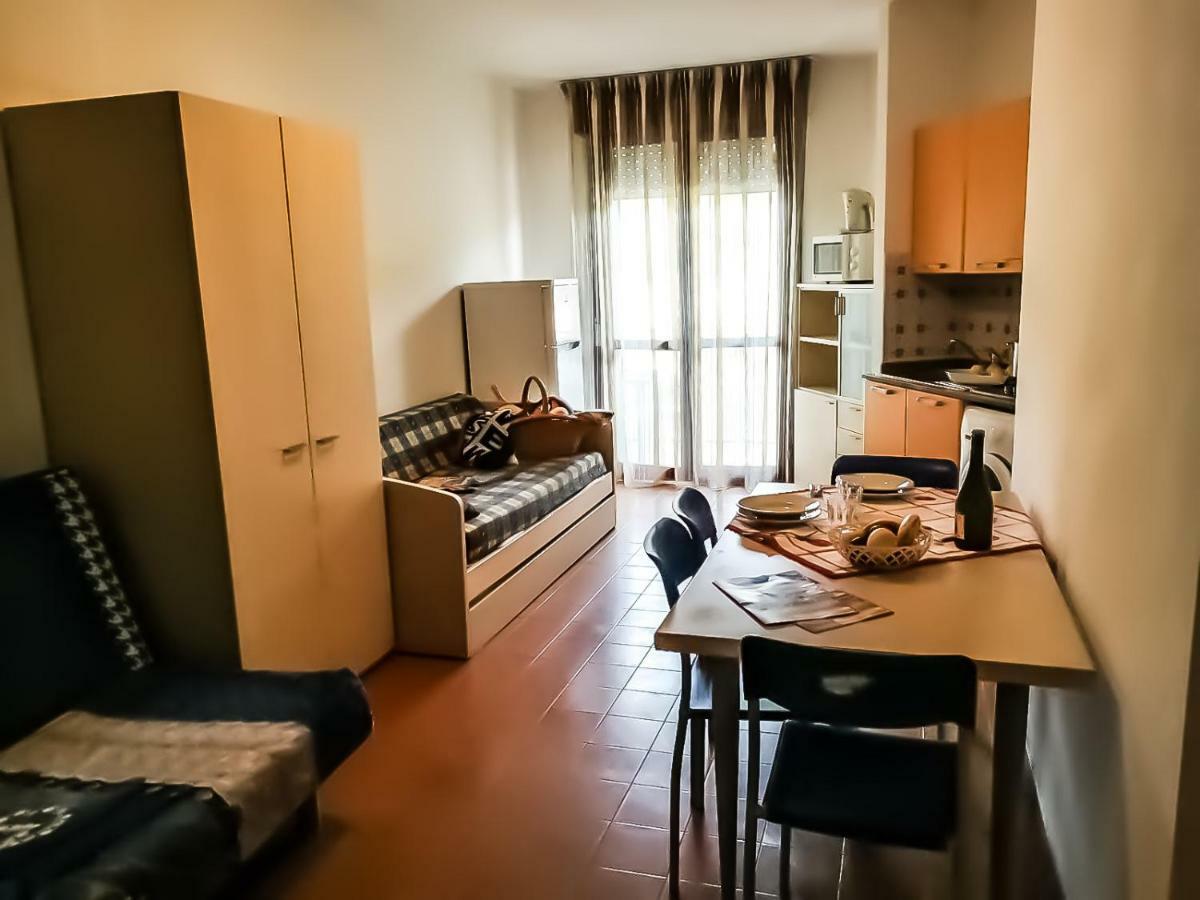 Condominio Simma 2 Bibione Esterno foto