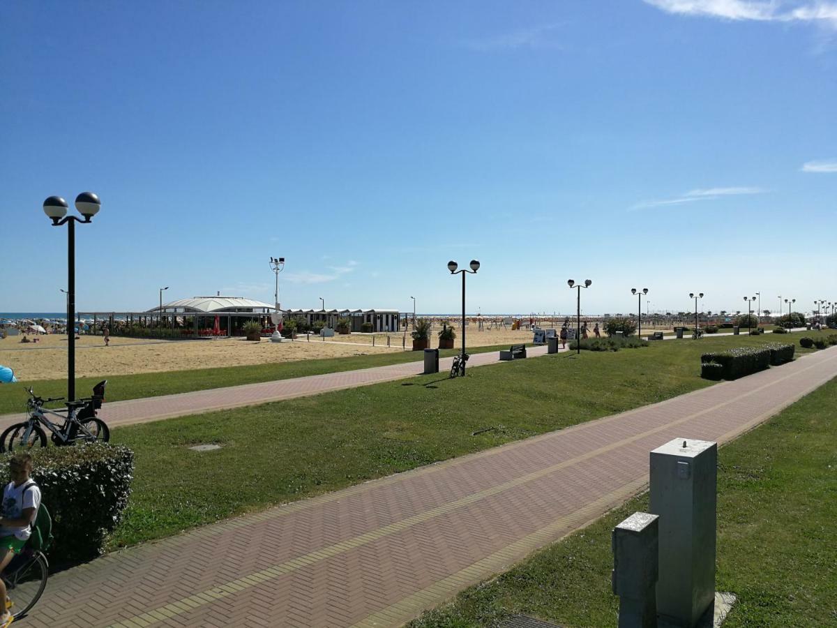 Condominio Simma 2 Bibione Esterno foto