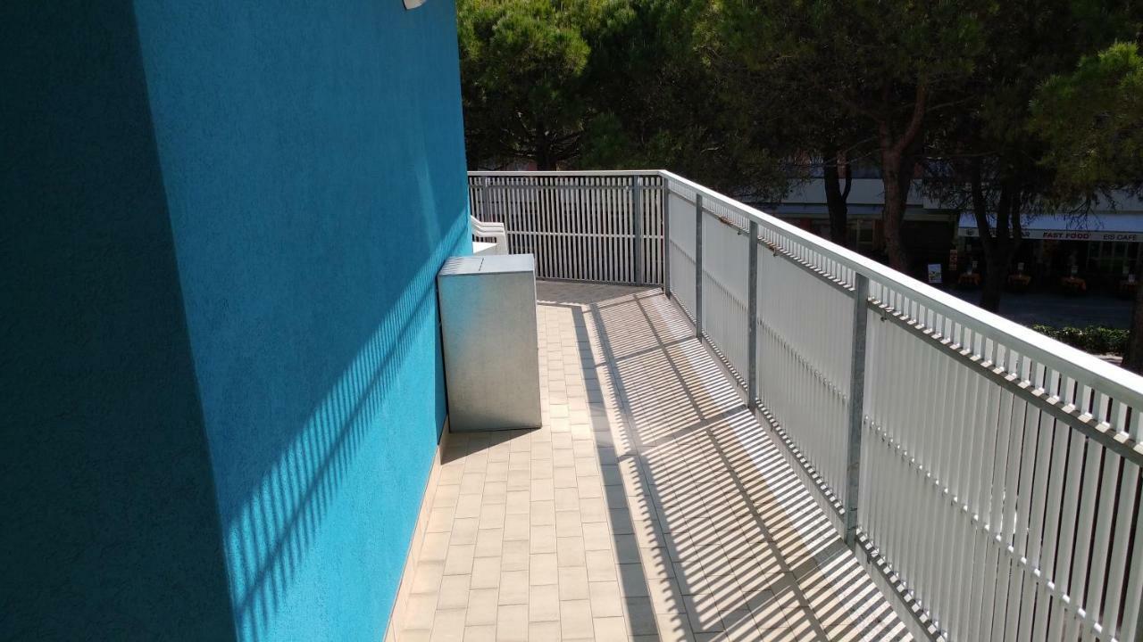 Condominio Simma 2 Bibione Esterno foto